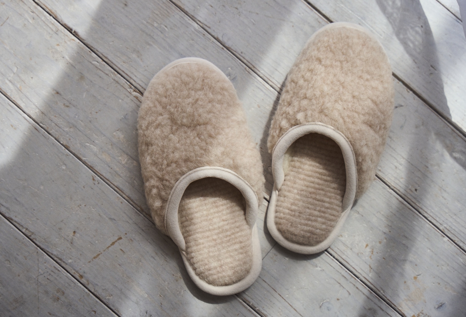 FLOKATI スリッパ